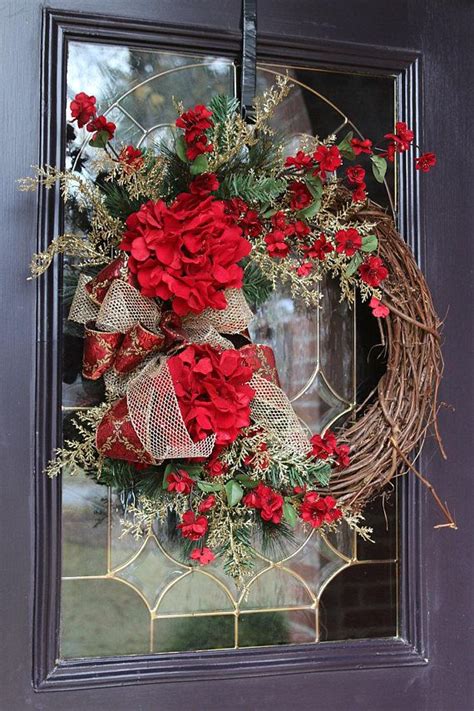 door wreath red|red door with christmas wreath.